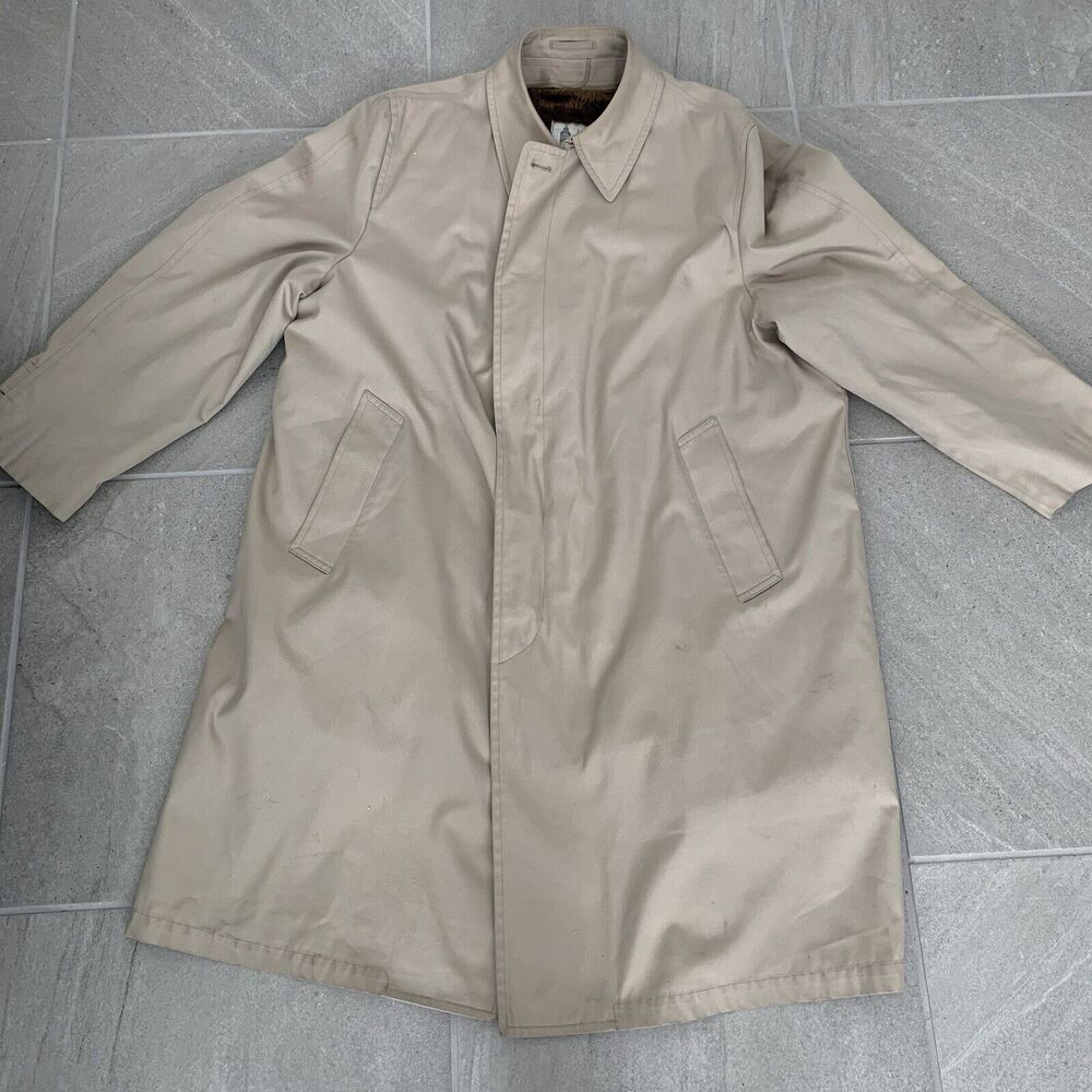 Vintage London Fog Maincoat trench coat with removable faux fur liner (46 reg)